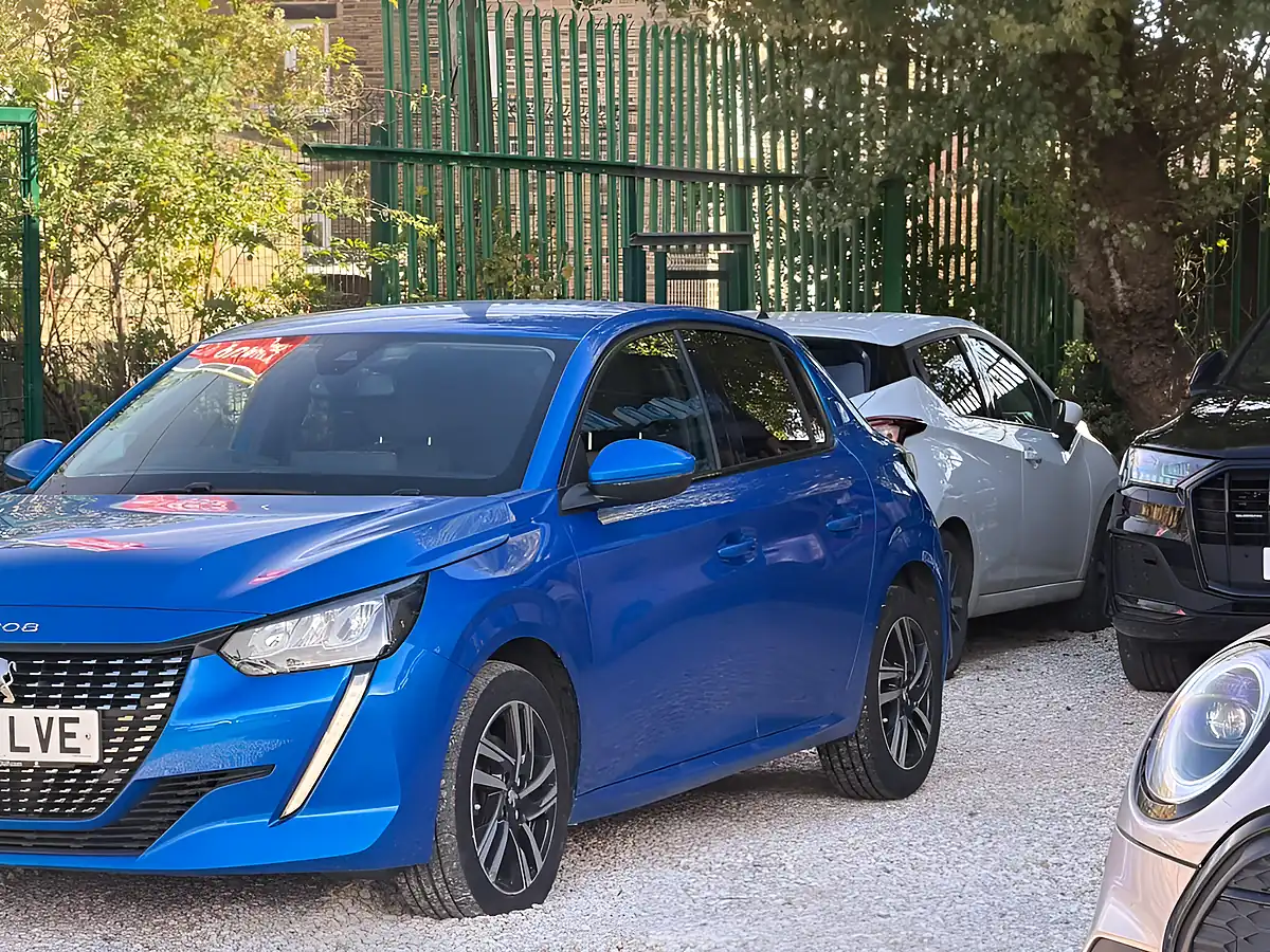 Used 2023 Peugeot 208 Allure Premium + Blue - Interior and Exterior details 17