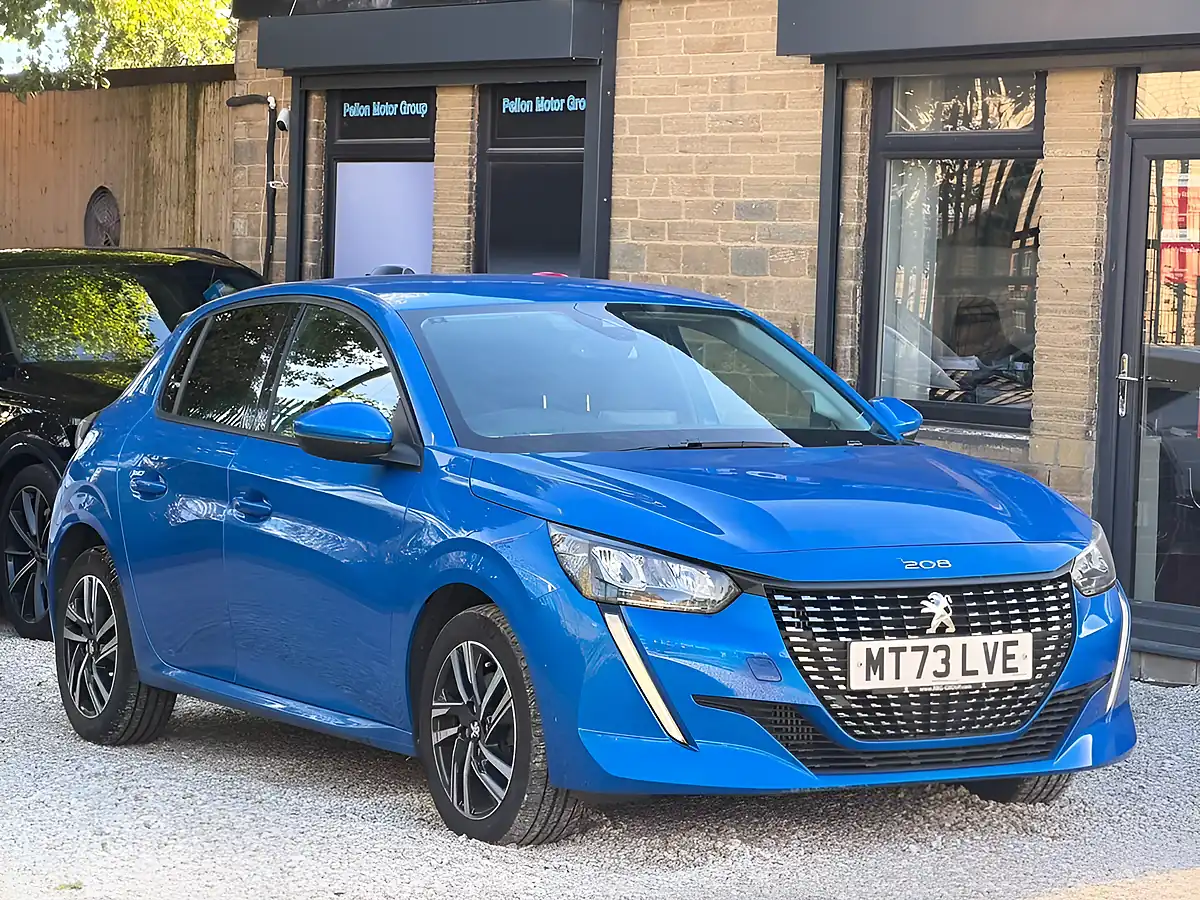 Used 2023 Peugeot 208 Allure Premium + Blue - Interior and Exterior details 19