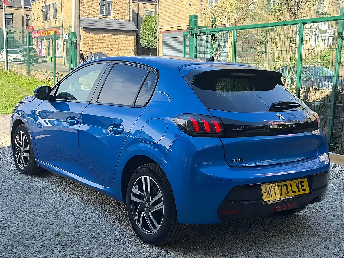 Used 2023 Peugeot 208 Allure Premium + Blue - Interior and Exterior details 7