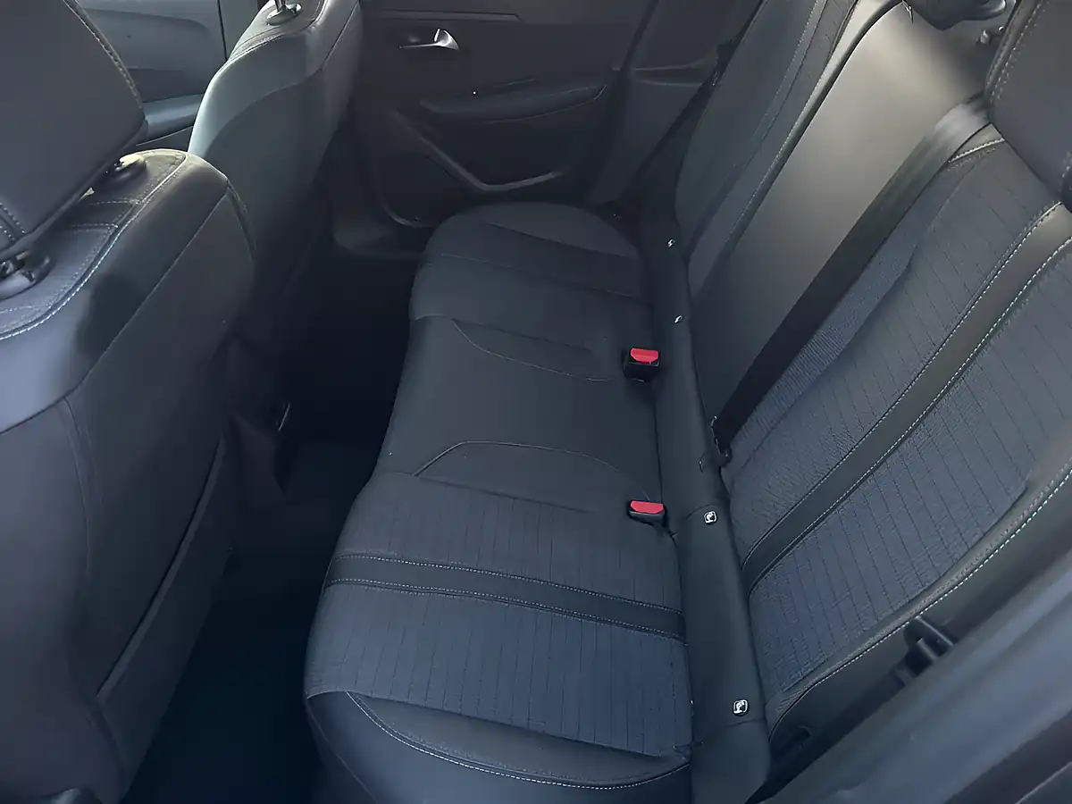Used 2023 Peugeot 208 Allure Premium Cumulus Grey - Interior and Exterior details 10