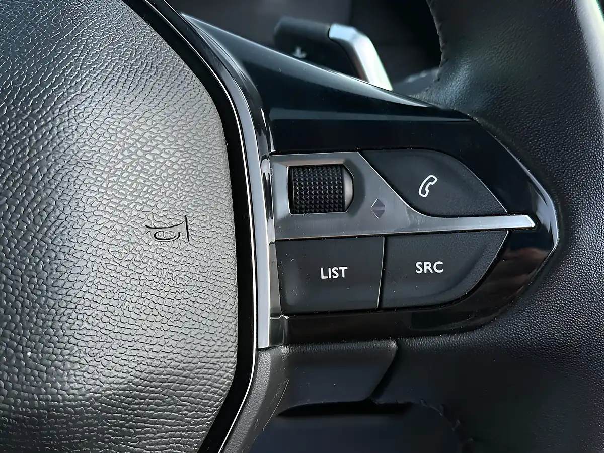 Used 2023 Peugeot 208 Allure Premium Cumulus Grey - Interior and Exterior details 17