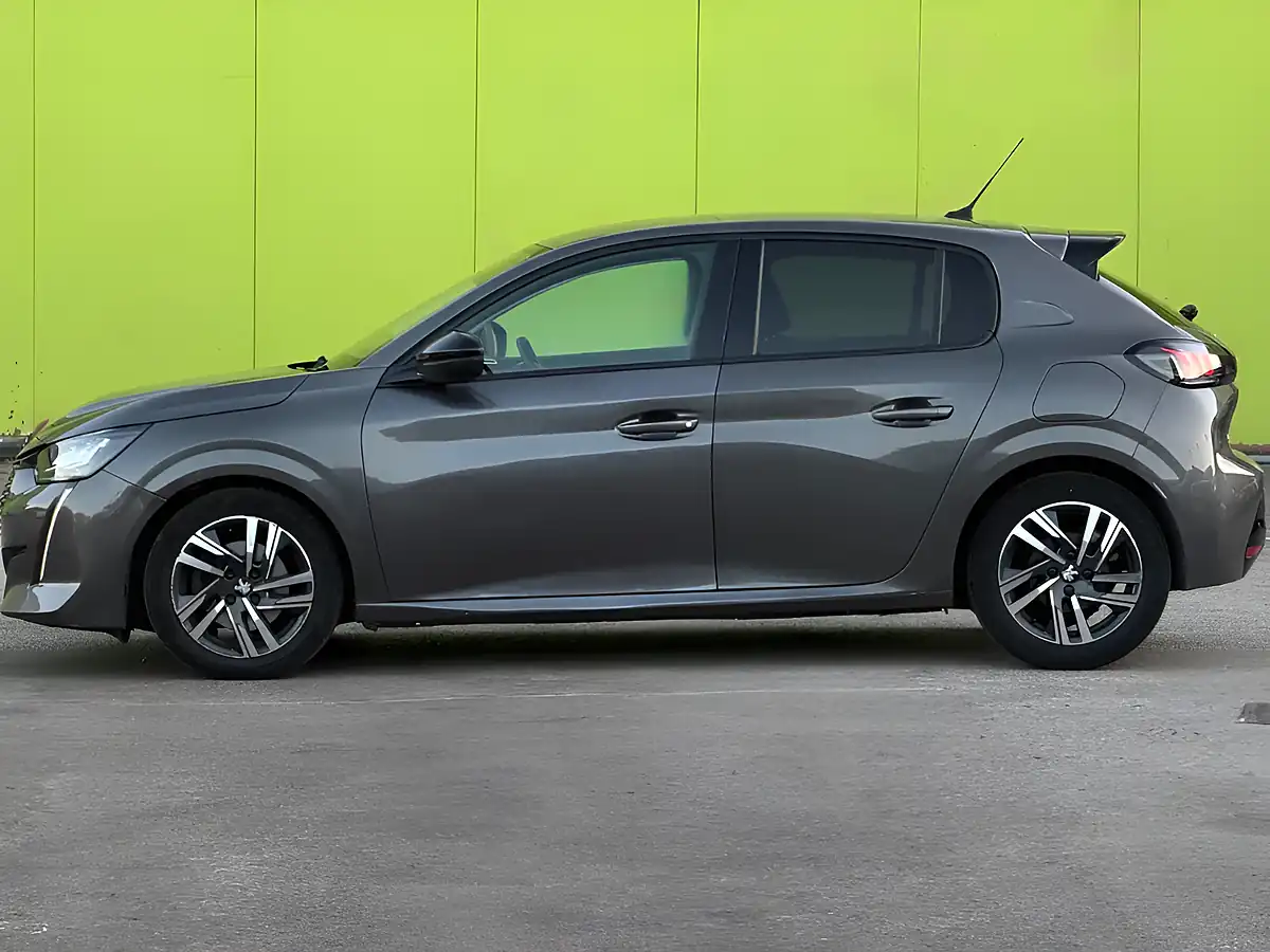 Used 2023 Peugeot 208 Allure Premium Cumulus Grey - Interior and Exterior details 8