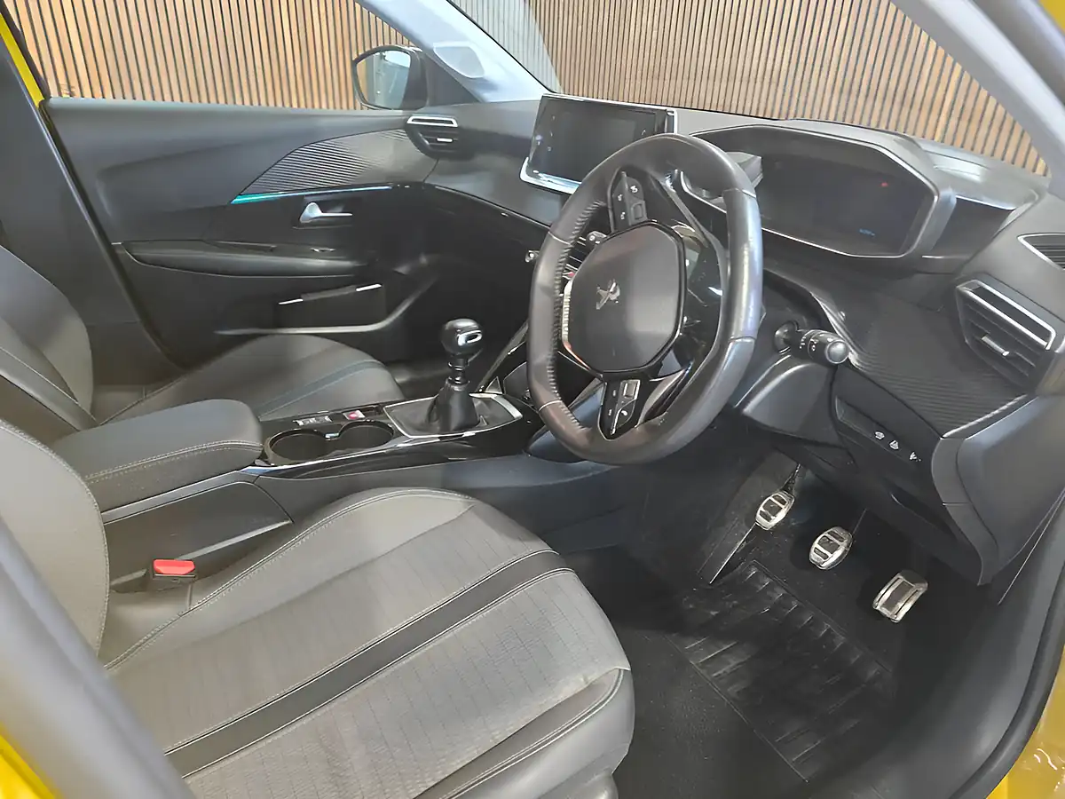 Used 2023 Peugeot 208 Allure Premium + Yellow - Interior and Exterior details 10