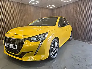 Used 2023 Peugeot 208 Allure Premium + Yellow - Interior and Exterior details 4