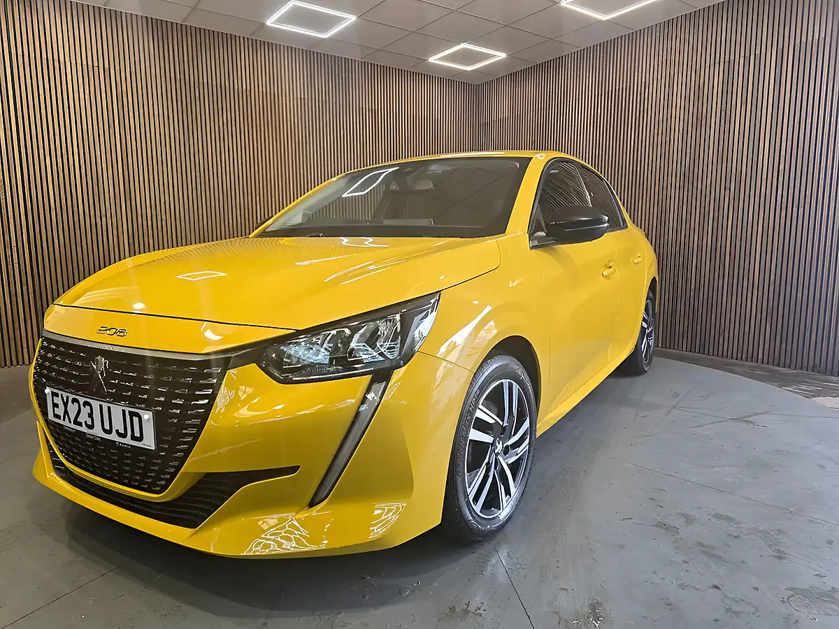 Used 2023 Peugeot 208 Allure Premium + Yellow - Interior and Exterior details 4