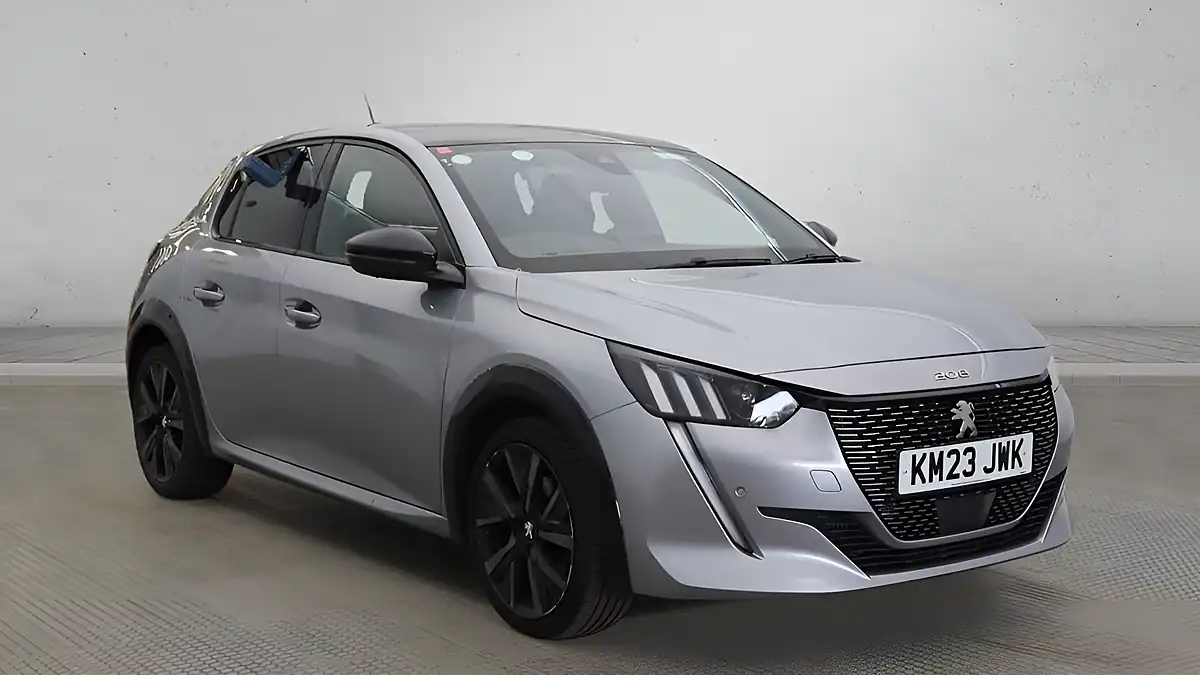 Used 2023 Peugeot 208 GT Grey - Front View