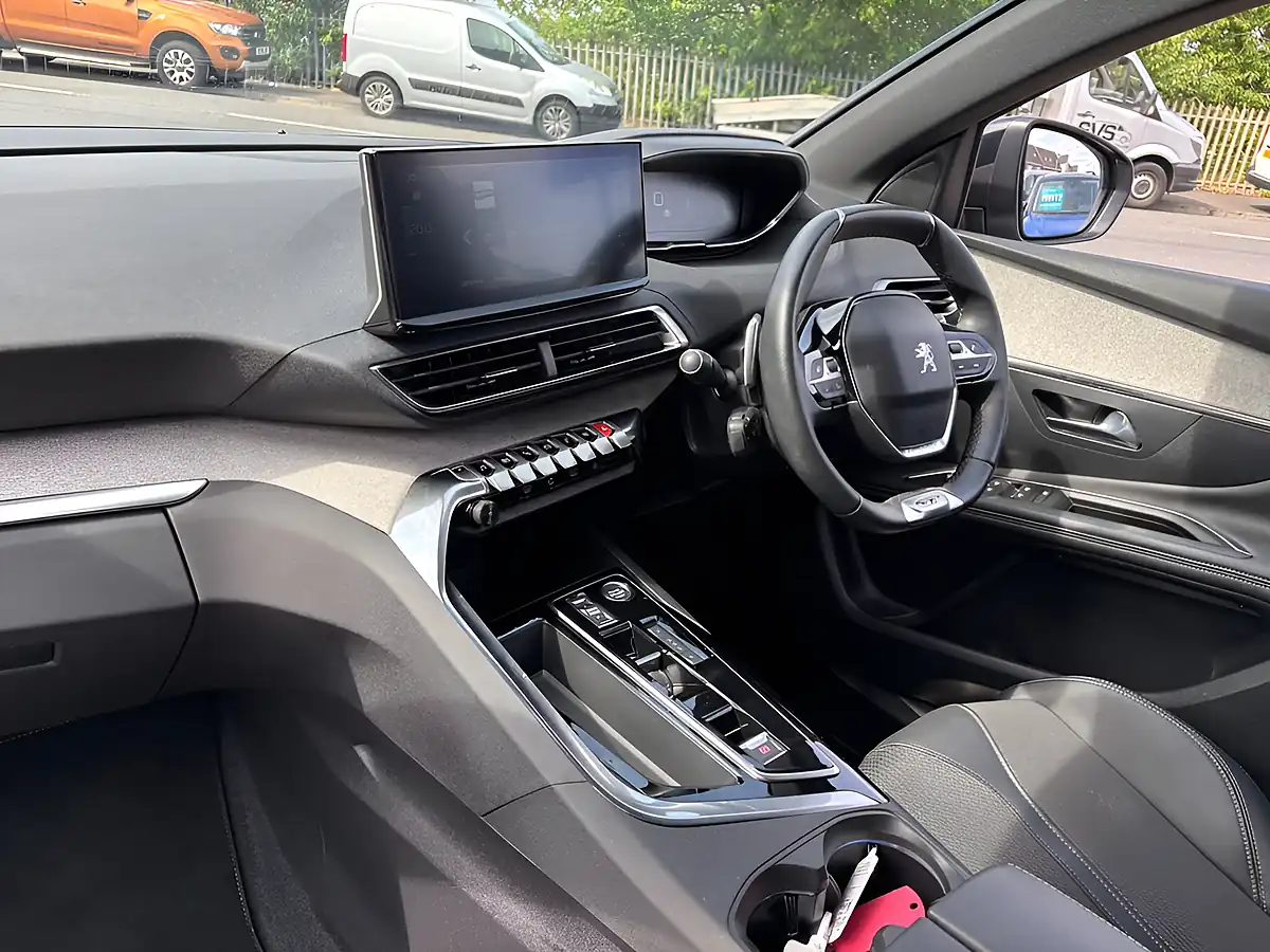 Used 2023 Peugeot 3008 GT Grey - Interior and Exterior details 13