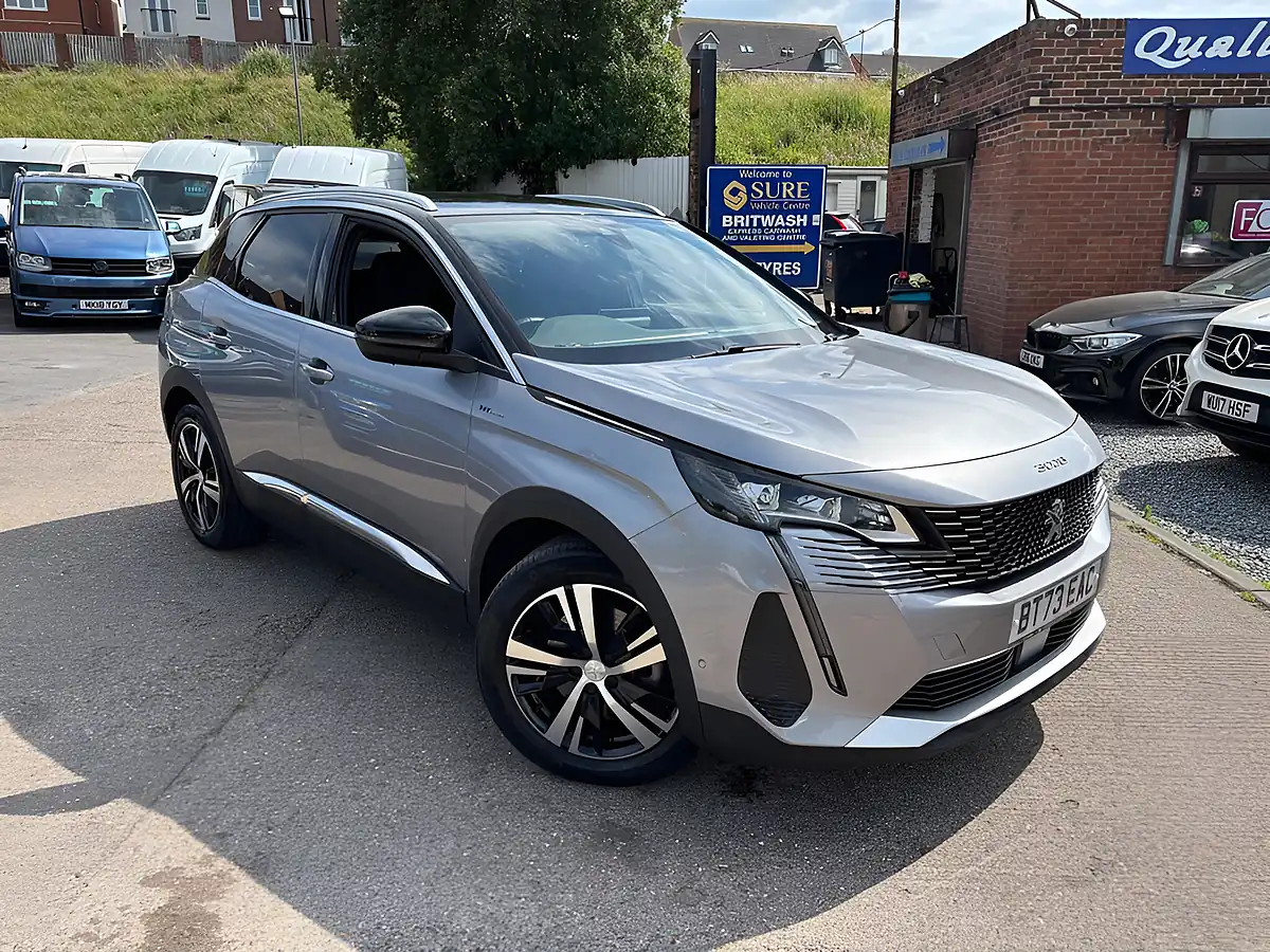Used 2023 Peugeot 3008 GT Grey - Interior and Exterior details 3