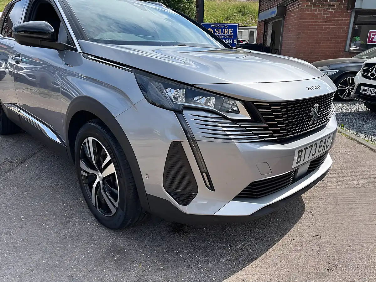 Used 2023 Peugeot 3008 GT Grey - Interior and Exterior details 6