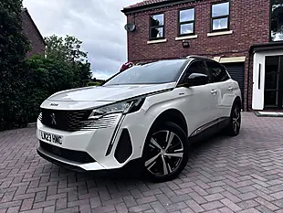 Used 2023 Peugeot 3008 GT Pearlescent White - Interior and Exterior details 3