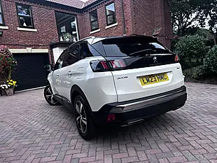 Used 2023 Peugeot 3008 GT Pearlescent White - Interior and Exterior details 5