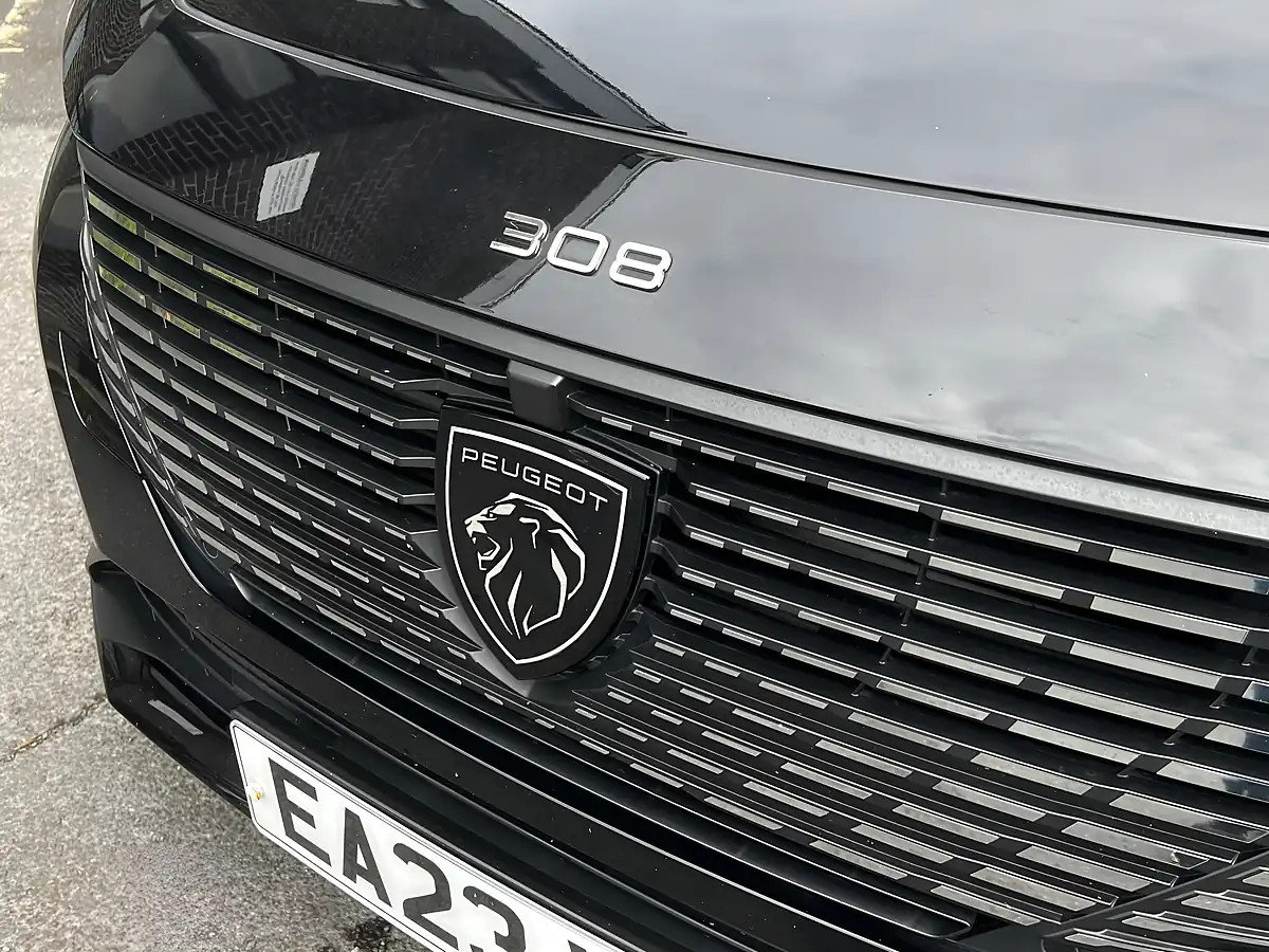 Used 2023 Peugeot 308 Allure Black - Interior and Exterior details 19