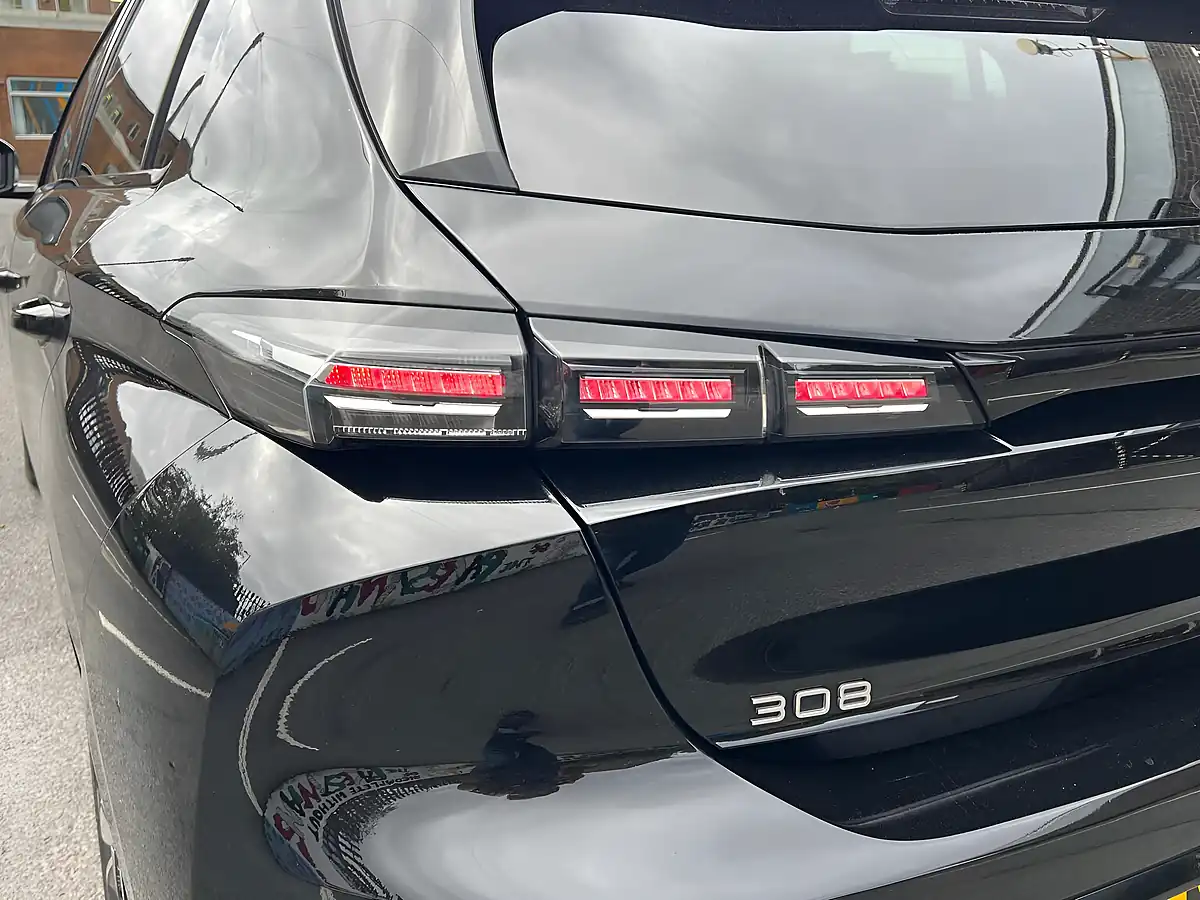Used 2023 Peugeot 308 Allure Black - Interior and Exterior details 20