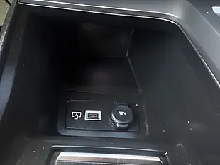 Used 2023 Peugeot 308 Sw Allure Blue - Interior and Exterior details 18