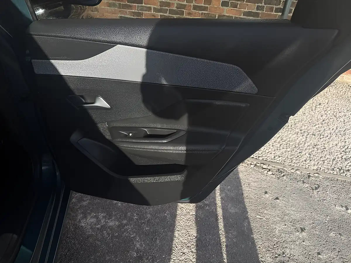 Used 2023 Peugeot 308 Sw Allure Blue - Interior and Exterior details 20