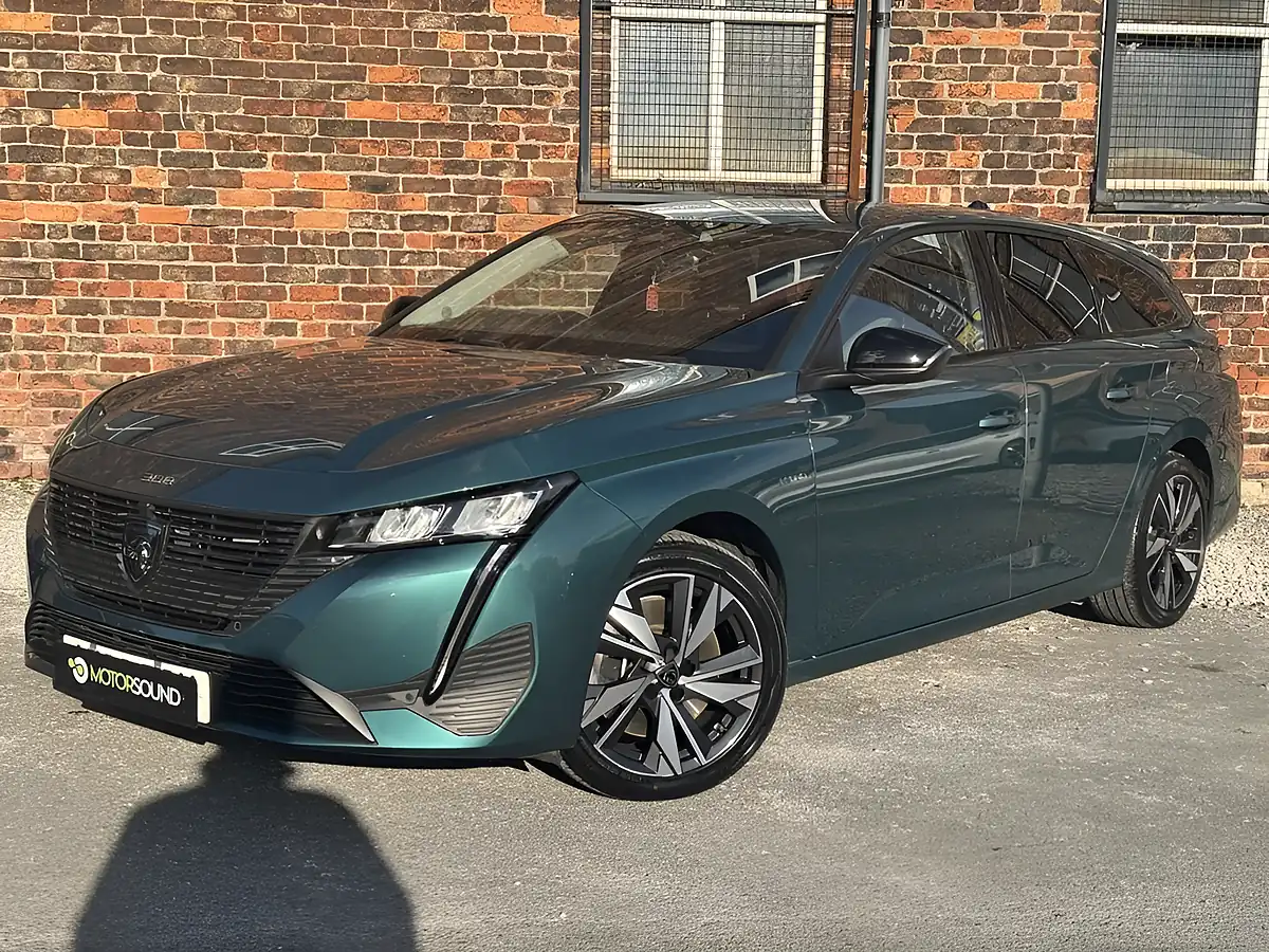 Used 2023 Peugeot 308 Sw Allure Blue - Interior and Exterior details 3