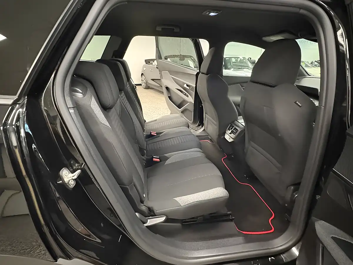 Used 2023 Peugeot 5008 Active Premium + Black - Interior and Exterior details 13