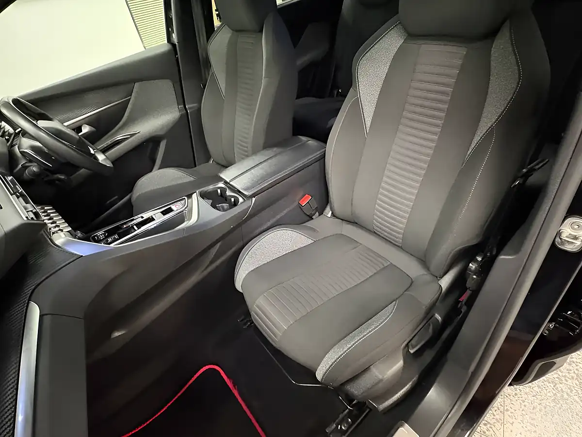 Used 2023 Peugeot 5008 Active Premium + Black - Interior and Exterior details 16