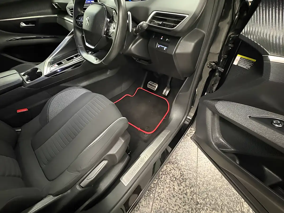 Used 2023 Peugeot 5008 Active Premium + Black - Interior and Exterior details 20