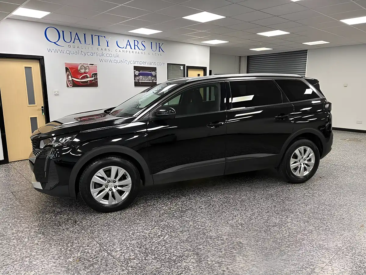 Used 2023 Peugeot 5008 Active Premium + Black - Interior and Exterior details 3
