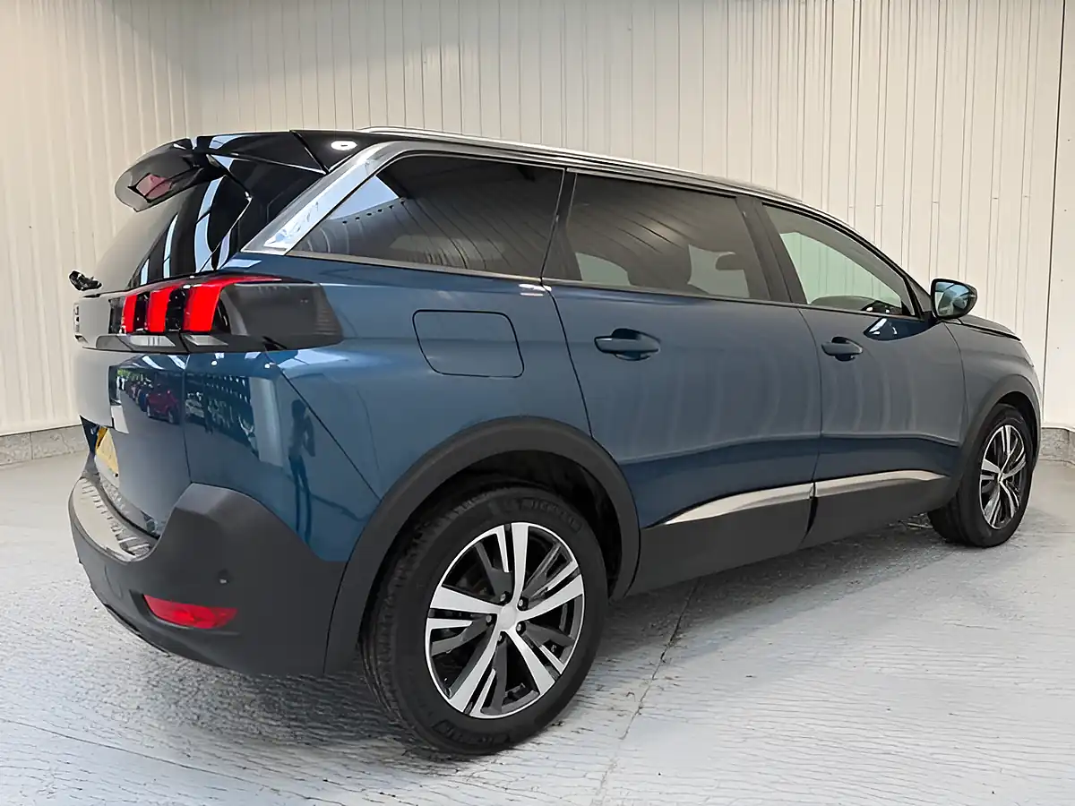 Used 2023 Peugeot 5008 Allure Premium Celebes Blue - Interior and Exterior details 7