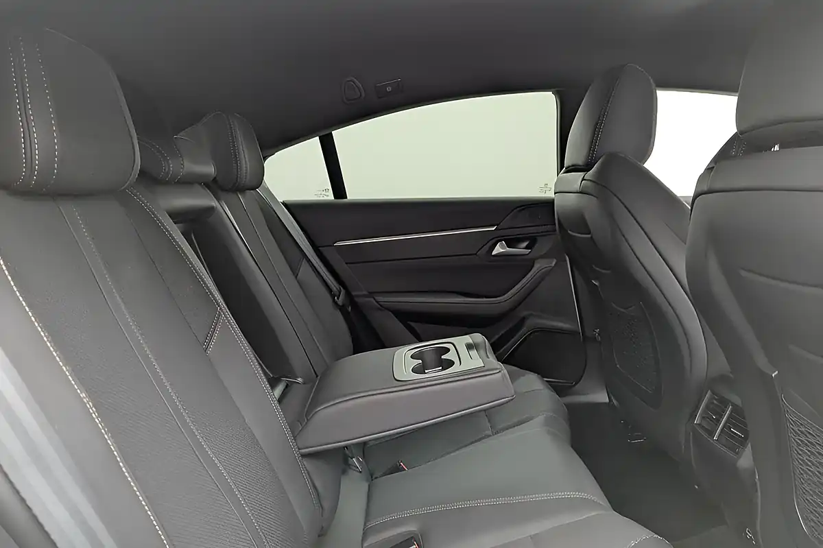Used 2023 Peugeot 508 GT White - Interior and Exterior details 10