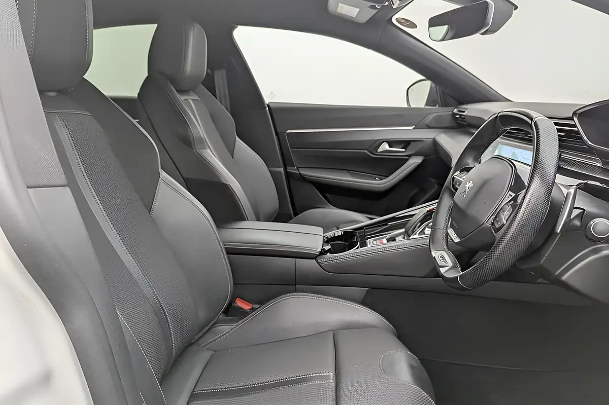 Used 2023 Peugeot 508 GT White - Interior and Exterior details 3
