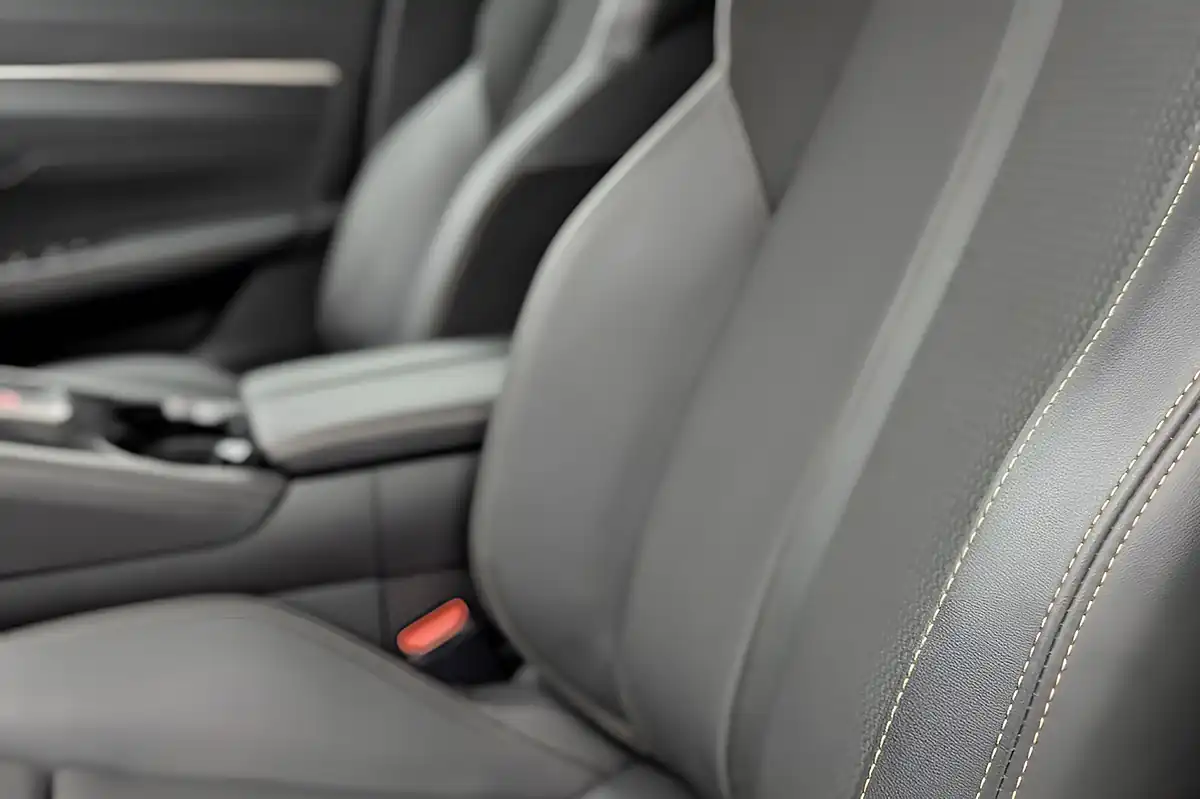Used 2023 Peugeot 508 Sw GT Red - Interior and Exterior details 13