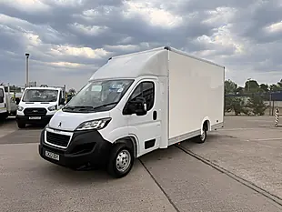 Used 2023 Peugeot Boxer 335 335 4.5 Meter Lwb Low Loader Luton White - Interior and Exterior details 10