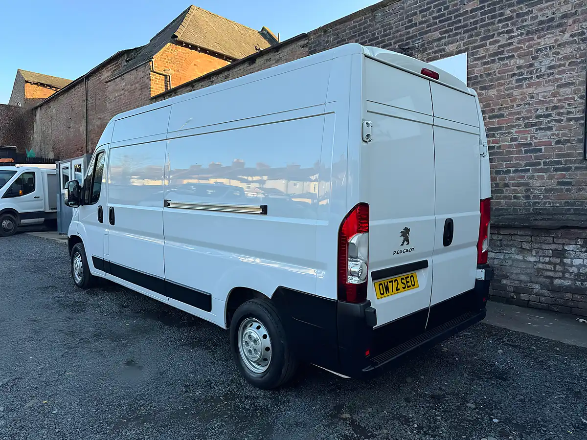 Used 2023 Peugeot Boxer 335 Professional Prem+ L3H2 White - Interior and Exterior details 5