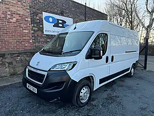 Used 2023 Peugeot Boxer 335 Professional Prem+ L3H2 White - Interior and Exterior details 7