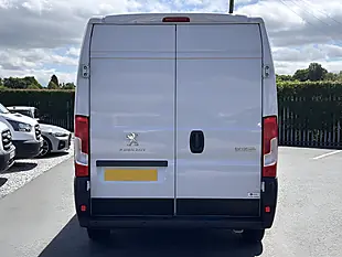 Used 2023 Peugeot Boxer 335 Professional Premium + L3H2 Ice White - Interior and Exterior details 13