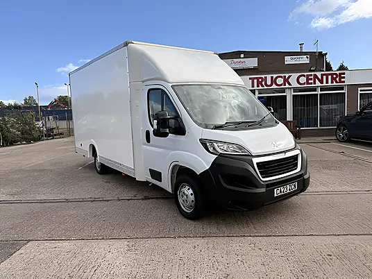 2023 Peugeot Boxer 335 Professional Premium Plus 2.2 HDi