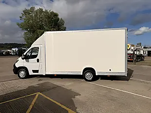 Used 2023 Peugeot Boxer 335 Professional Premium Plus White - Interior and Exterior details 10