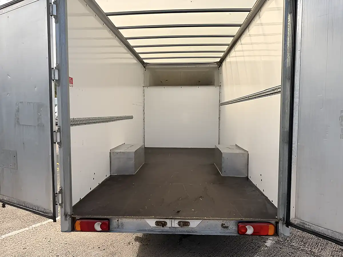Used 2023 Peugeot Boxer 335 Professional Premium Plus White - Interior and Exterior details 6