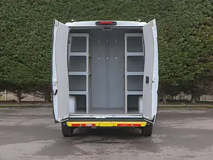 Used 2023 Peugeot Boxer 335 Professional White - Interior and Exterior details 8