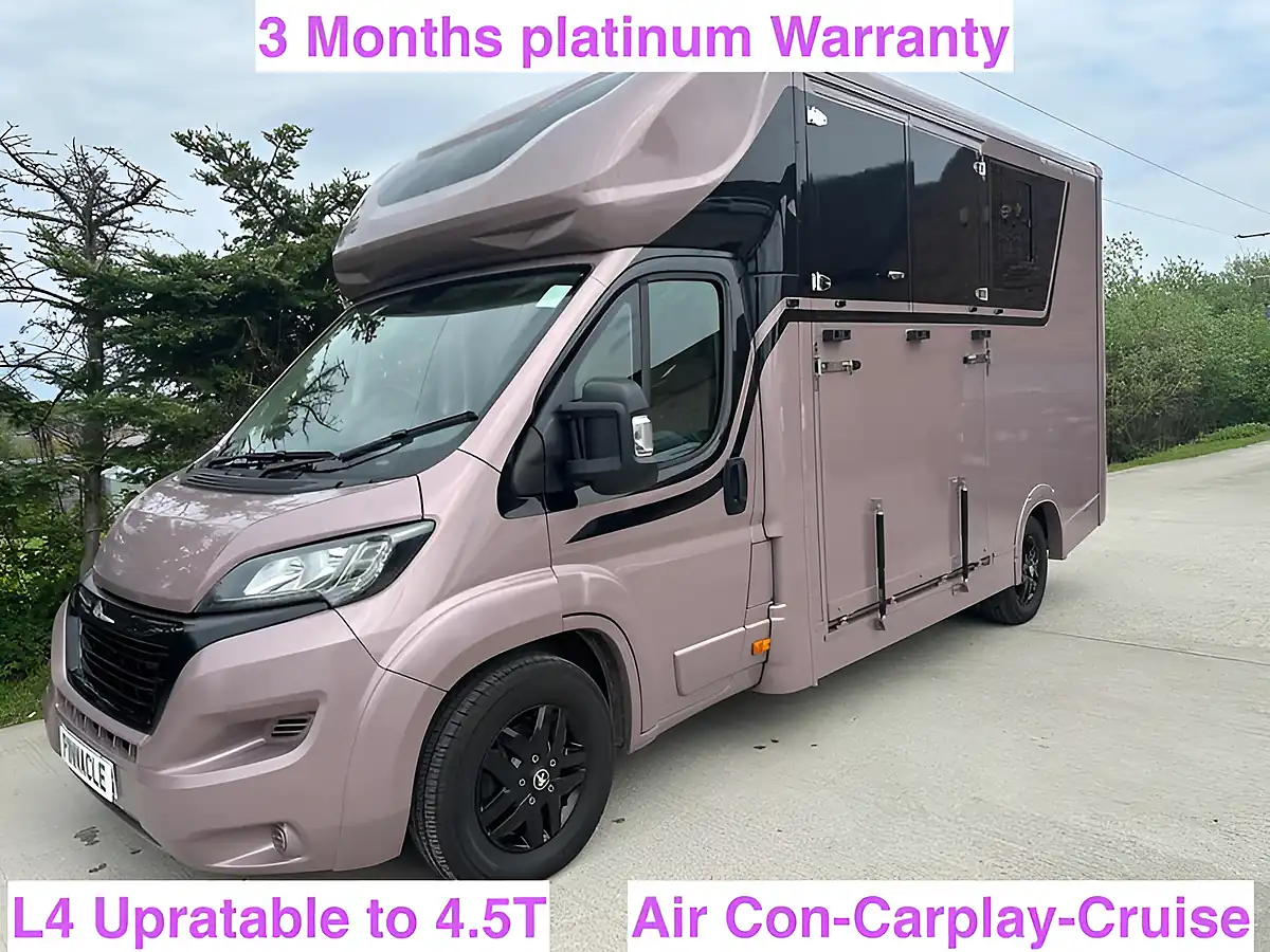 Used 2023 Peugeot Boxer 435 Pro Stallion Partition Horsebox White - Front View