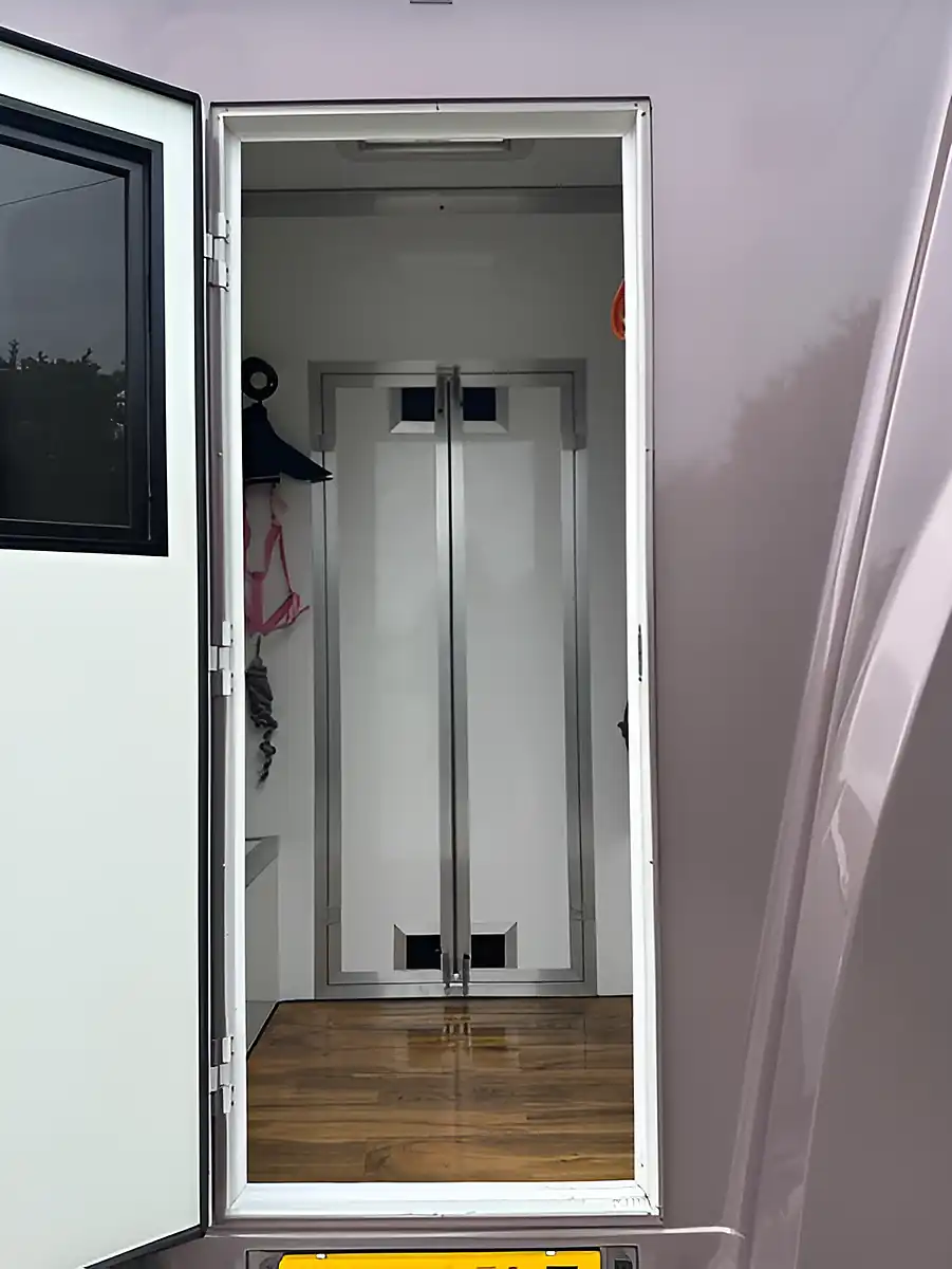 Used 2023 Peugeot Boxer 435 Pro Stallion Partition Horsebox White - Interior and Exterior details 6