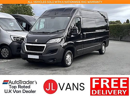 2023 Peugeot Boxer Professional Premium BlueHDi