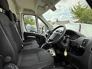 Used 2023 Peugeot Boxer Professional Premium + Ice White - Interior and Exterior details 12