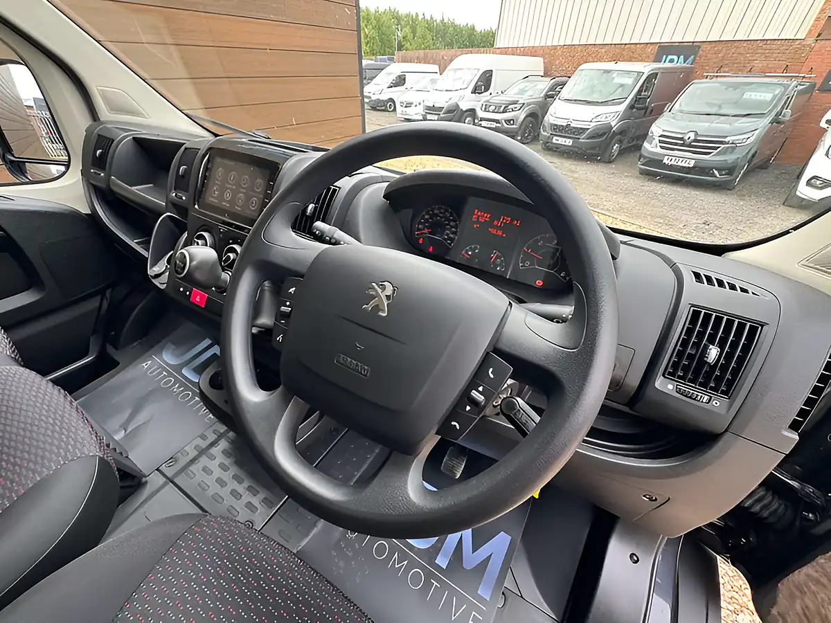 Used 2023 Peugeot Boxer Professional Premium Plus L4H2 Grey - Interior and Exterior details 16