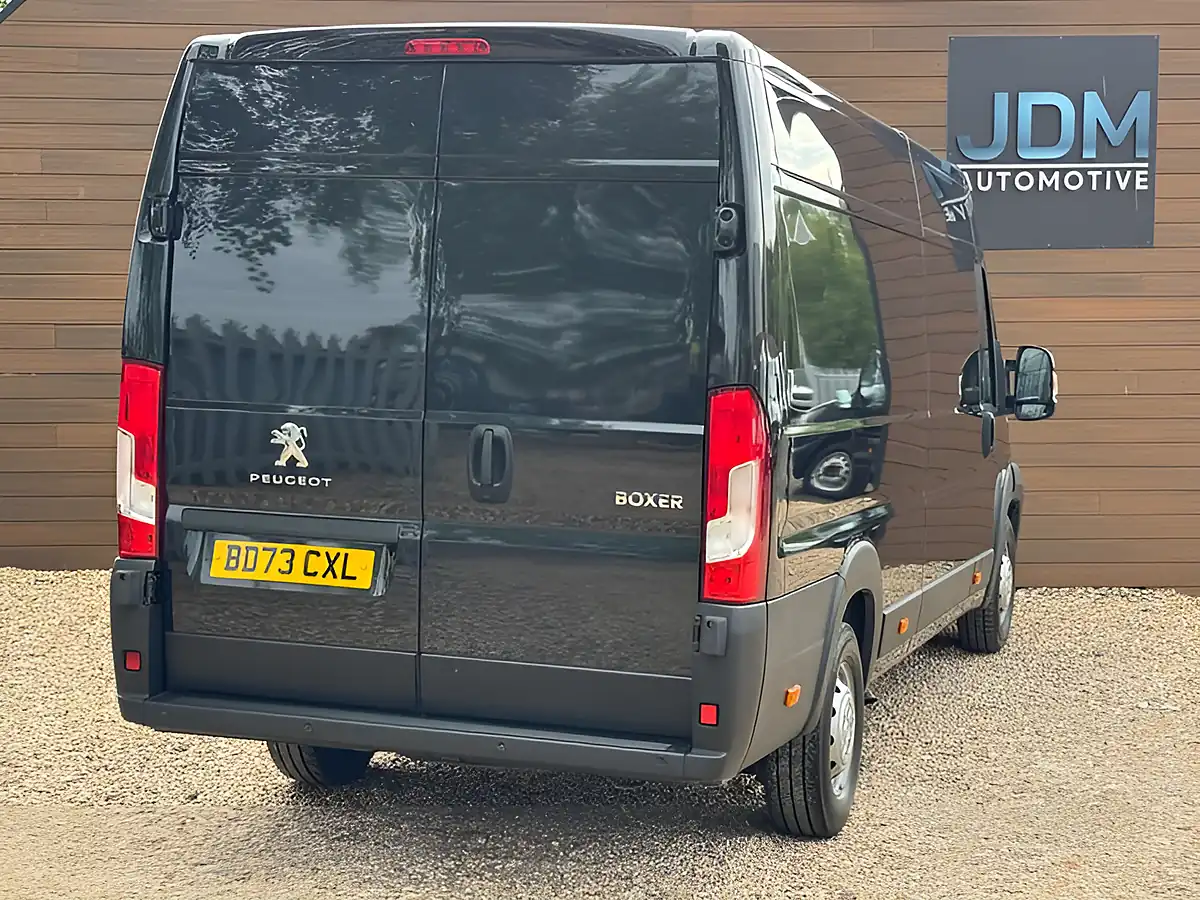 Used 2023 Peugeot Boxer Professional Premium Plus L4H2 Grey - Interior and Exterior details 3