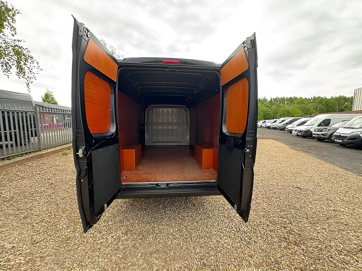 Used 2023 Peugeot Boxer Professional Premium Plus L4H2 Grey - Interior and Exterior details 5