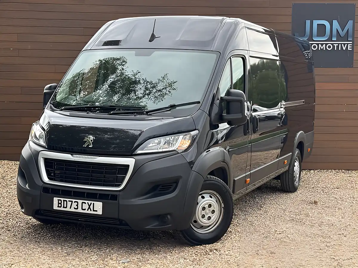 Used 2023 Peugeot Boxer Professional Premium Plus L4H2 Grey - Interior and Exterior details 9