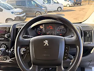Used 2023 Peugeot Boxer Professional Premium Plus White - Interior and Exterior details 19
