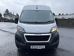 Used 2023 Peugeot Boxer Professional Premium + White - Interior and Exterior details 2
