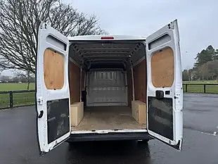 Used 2023 Peugeot Boxer Professional Premium + White - Interior and Exterior details 9