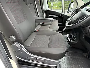 Used 2023 Peugeot Boxer Professional Premium + White - Interior and Exterior details 8