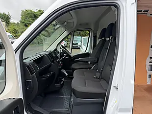 Used 2023 Peugeot Boxer Professional Premium + White - Interior and Exterior details 9