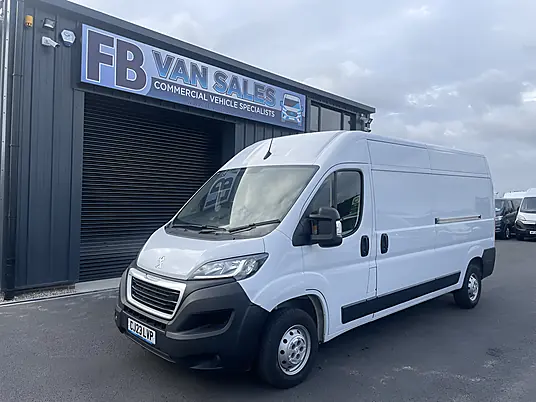 2023 Peugeot Boxer Professional Premium 2.2
